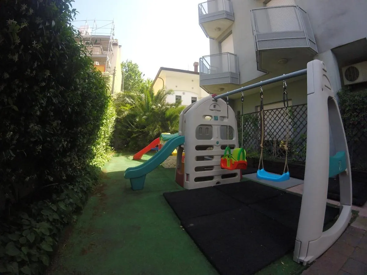 Residence Villa Azzurra Rimini 3*,  Itália